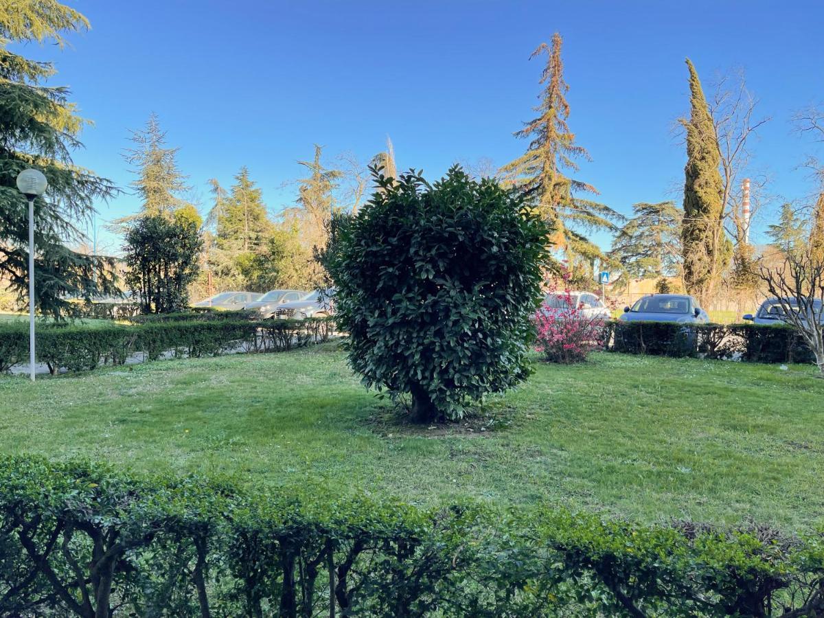 Accogliente Trilocale A Brescia Apartment Bagian luar foto