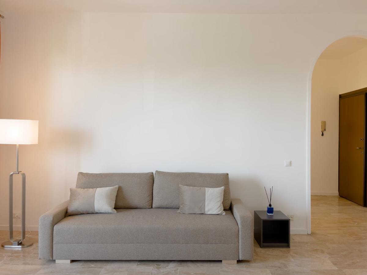 Accogliente Trilocale A Brescia Apartment Bagian luar foto