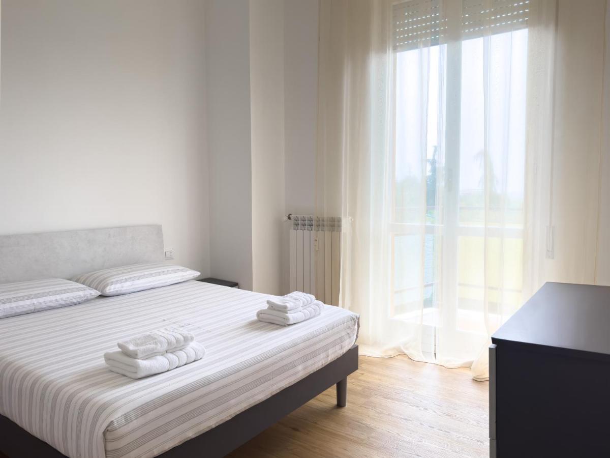 Accogliente Trilocale A Brescia Apartment Bagian luar foto