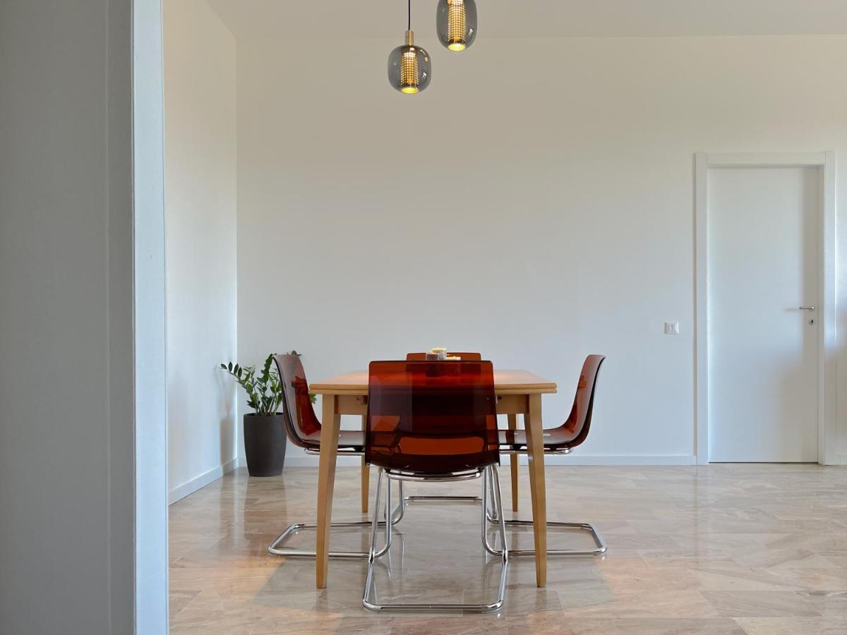 Accogliente Trilocale A Brescia Apartment Bagian luar foto