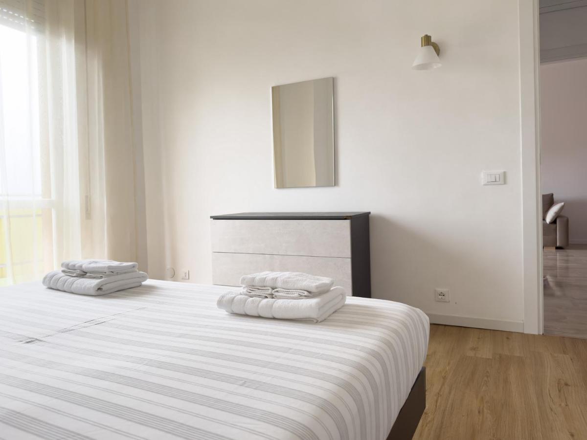 Accogliente Trilocale A Brescia Apartment Bagian luar foto