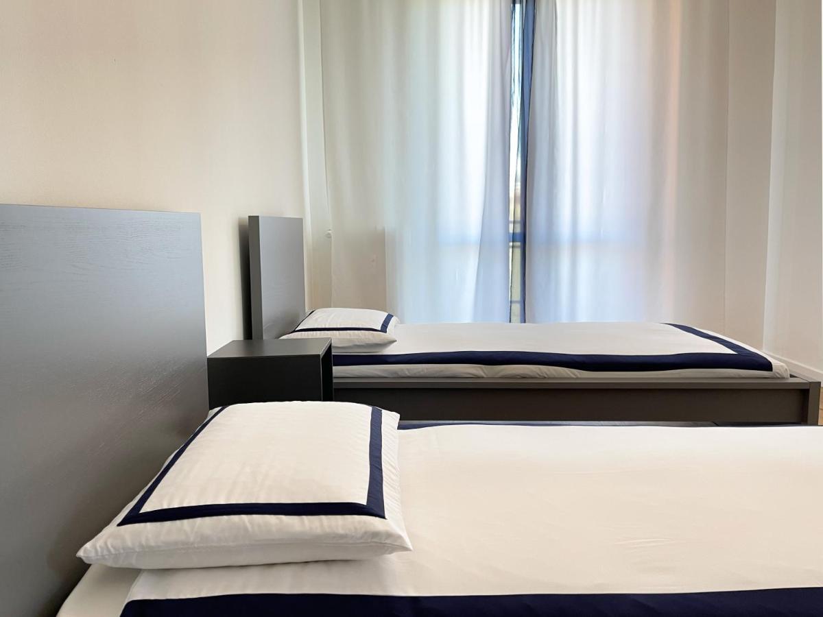 Accogliente Trilocale A Brescia Apartment Bagian luar foto